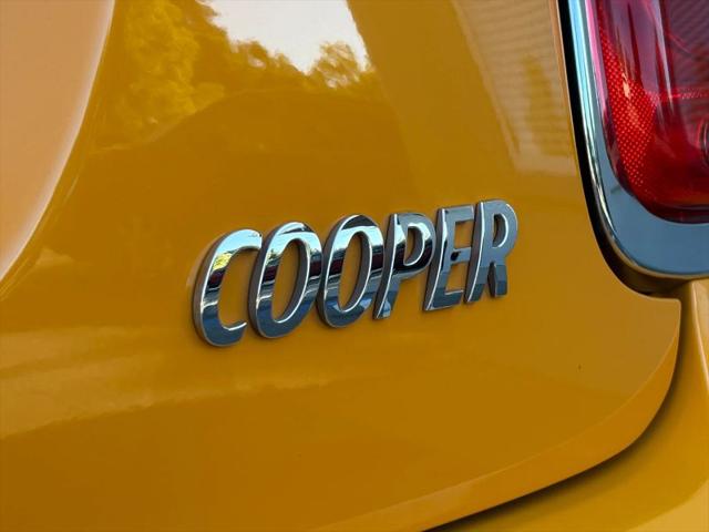 2017 MINI Hardtop Cooper