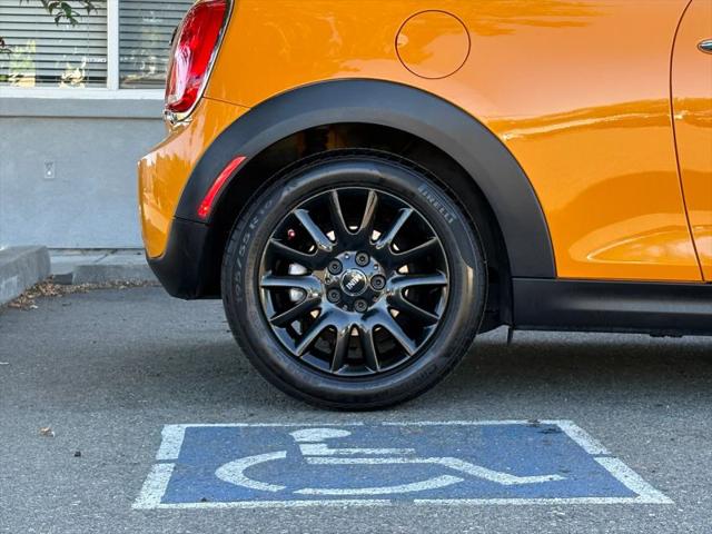 2017 MINI Hardtop Cooper