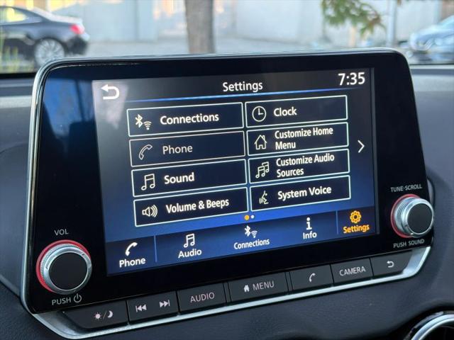2022 Nissan Sentra SV Xtronic CVT