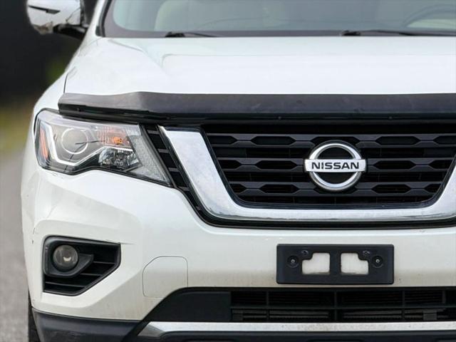 2017 Nissan Pathfinder SV