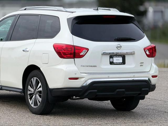 2017 Nissan Pathfinder SV