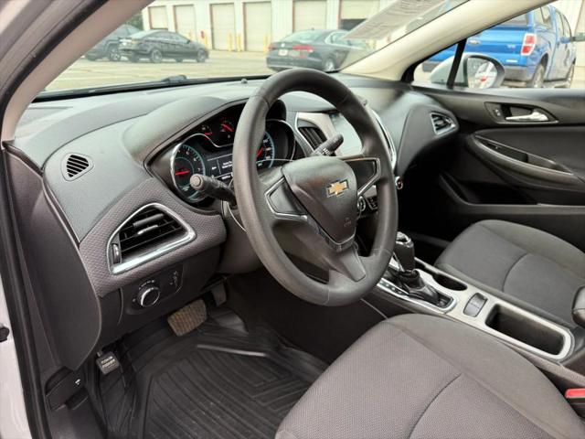 2017 Chevrolet Cruze LS Auto