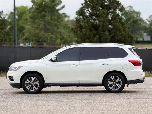 2017 Nissan Pathfinder SL