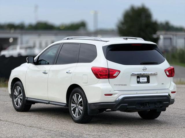 2017 Nissan Pathfinder SL