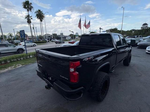 2020 Chevrolet Silverado 2500HD 4WD Crew Cab Standard Bed Custom