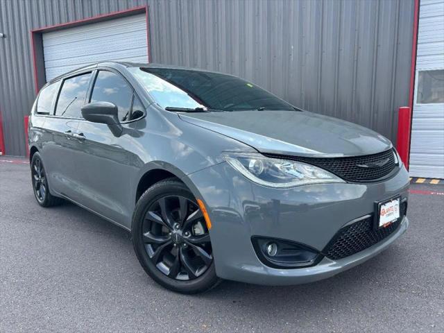 2020 Chrysler Pacifica Touring for sale in San Antonio, TX