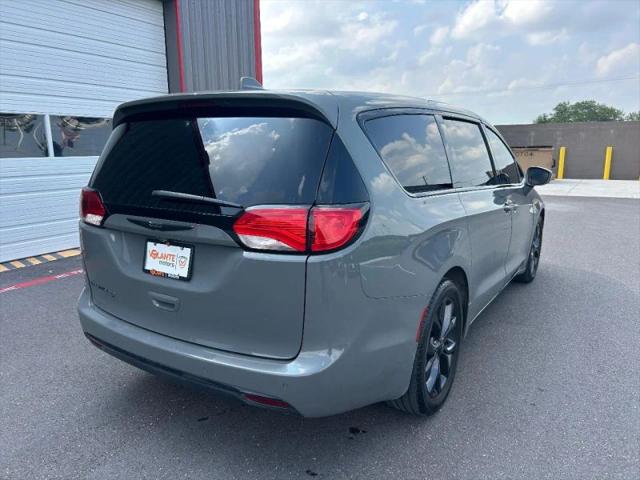 2020 Chrysler Pacifica Touring