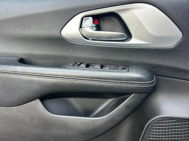 2020 Chrysler Pacifica Touring