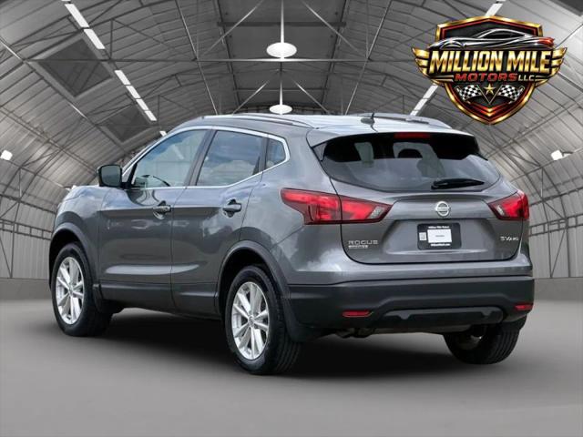 2017 Nissan Rogue Sport SV
