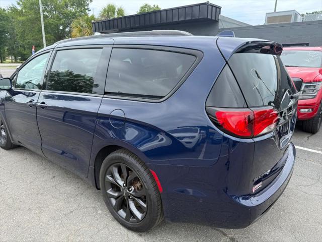 2019 Chrysler Pacifica Touring L Plus