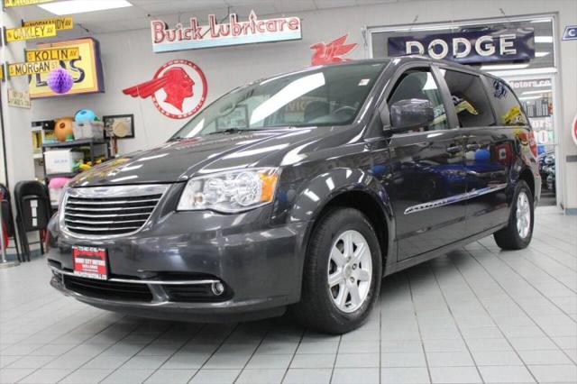 2012 Chrysler Town & Country Touring