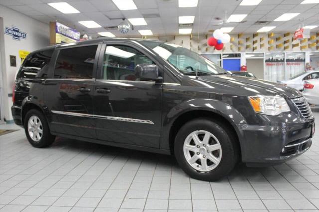 2012 Chrysler Town & Country Touring