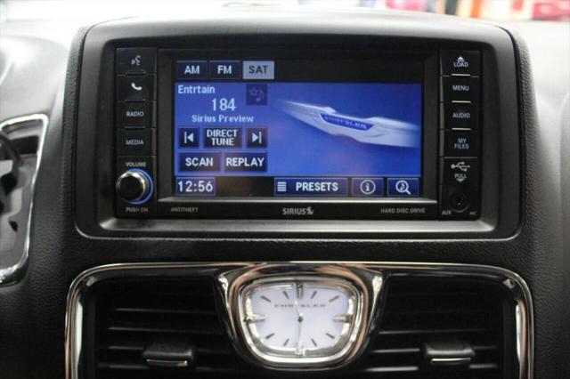 2012 Chrysler Town & Country Touring