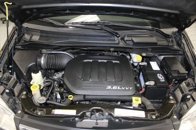 2012 Chrysler Town & Country Touring