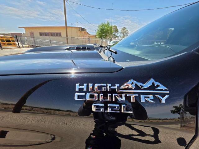 2021 Chevrolet Silverado 1500 4WD Crew Cab Short Bed High Country
