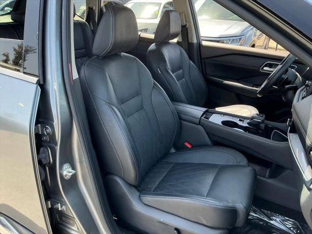 2021 Nissan Rogue Platinum FWD