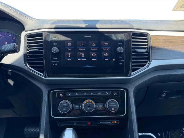 2022 Volkswagen Atlas 3.6L V6 SE w/Technology