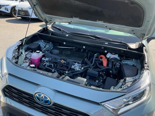 2021 Toyota RAV4 Hybrid XLE Premium