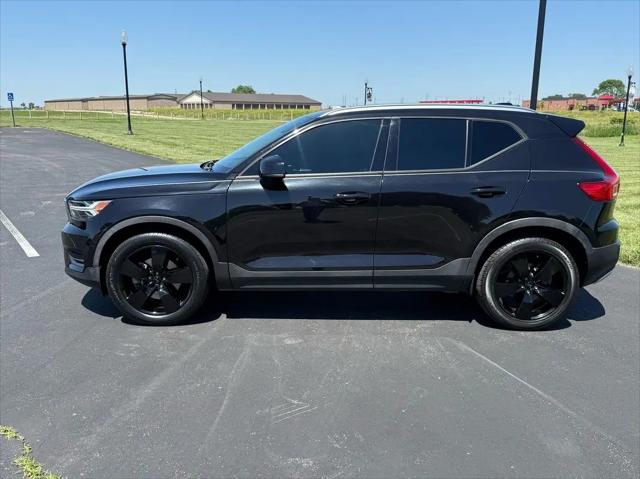 2019 Volvo XC40 T5 Momentum