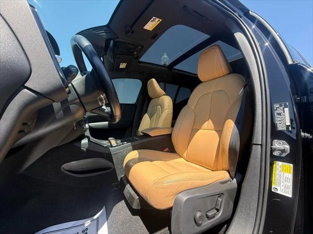 2019 Volvo XC40 T5 Momentum
