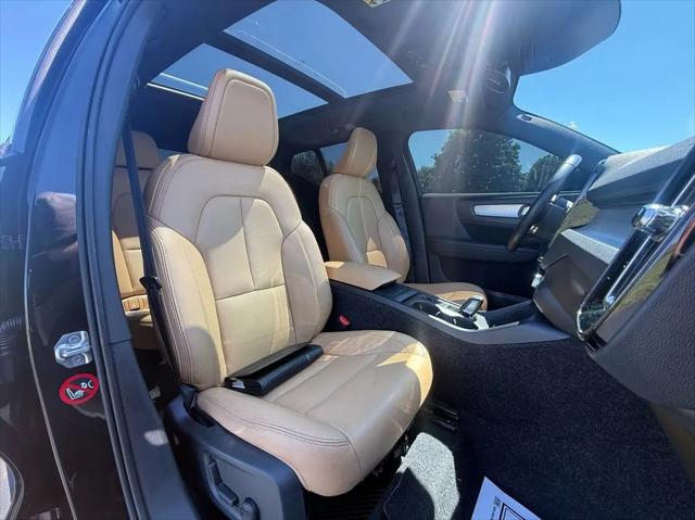 2019 Volvo XC40 T5 Momentum