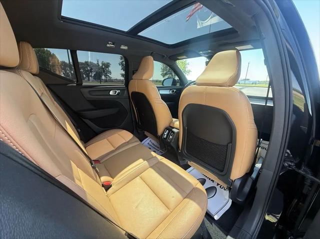 2019 Volvo XC40 T5 Momentum
