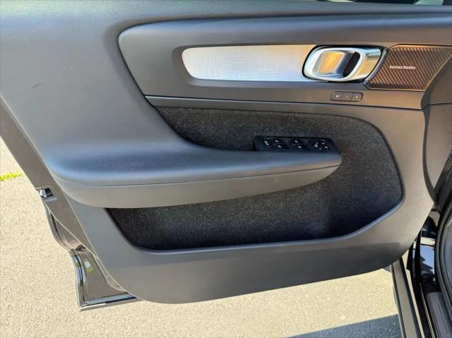2019 Volvo XC40 T5 Momentum