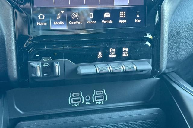 2026 Ram 1500 Laramie Crew Cab 4x4 5'7" Box
