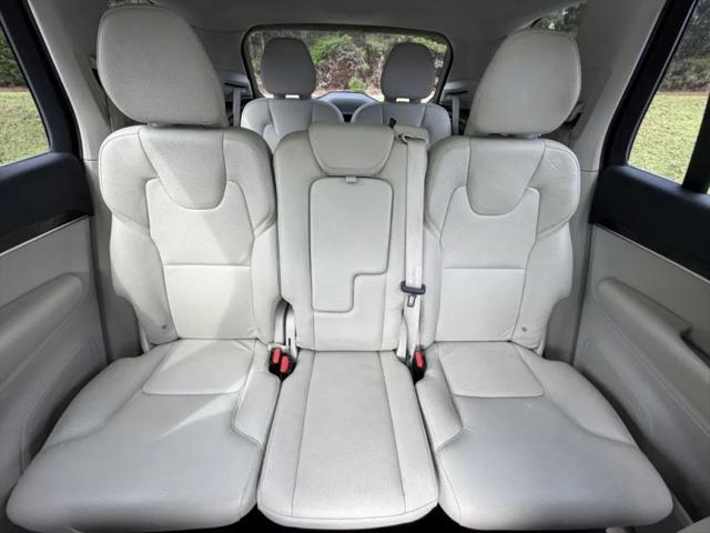 2019 Volvo XC90 T6 Momentum
