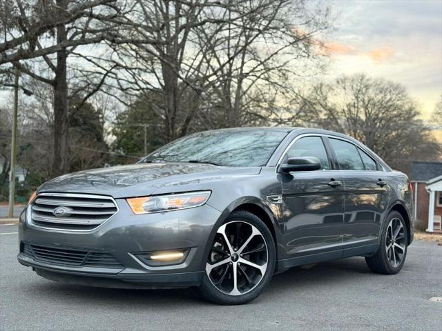 2016 Ford Taurus SEL