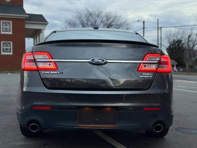 2016 Ford Taurus SEL