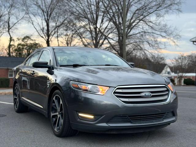 2016 Ford Taurus SEL