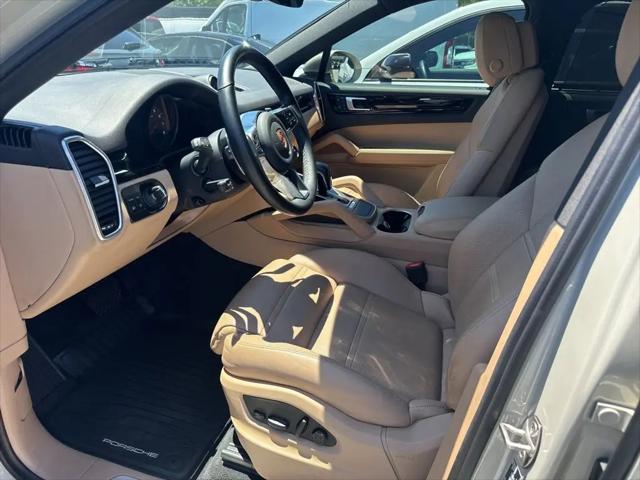 2022 Porsche Cayenne Cayenne