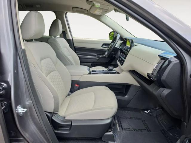 2022 Nissan Pathfinder SV 4WD