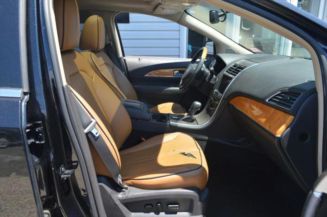 2011 Lincoln MKX Base