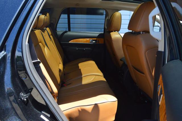 2011 Lincoln MKX Base
