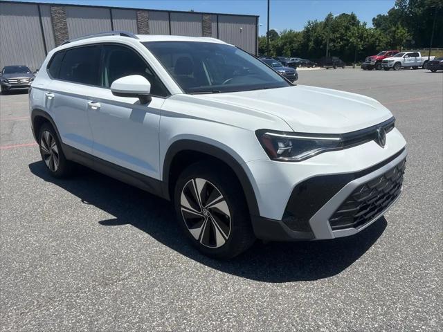 2025 Volkswagen Taos 1.5T SE
