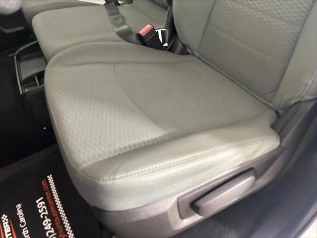 2019 Ram 1500 Classic SLT Crew Cab 4x2 6'4" Box