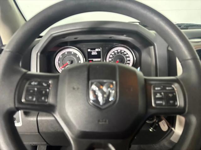 2019 Ram 1500 Classic SLT Crew Cab 4x2 6'4" Box