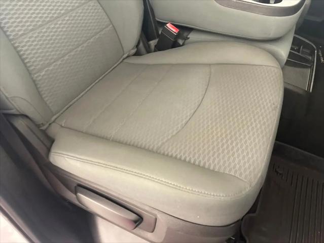 2019 Ram 1500 Classic SLT Crew Cab 4x2 6'4" Box