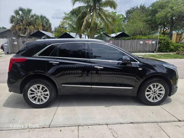 2017 Cadillac XT5 Standard