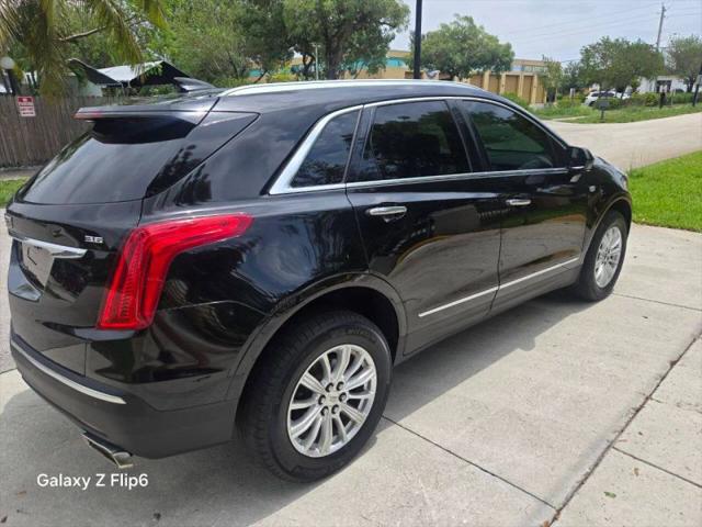 2017 Cadillac XT5 Standard
