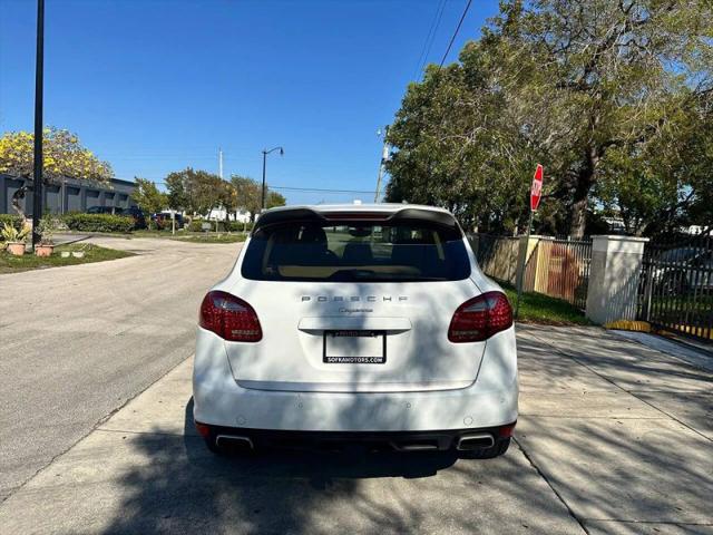 2014 Porsche Cayenne Diesel Platinum Edition