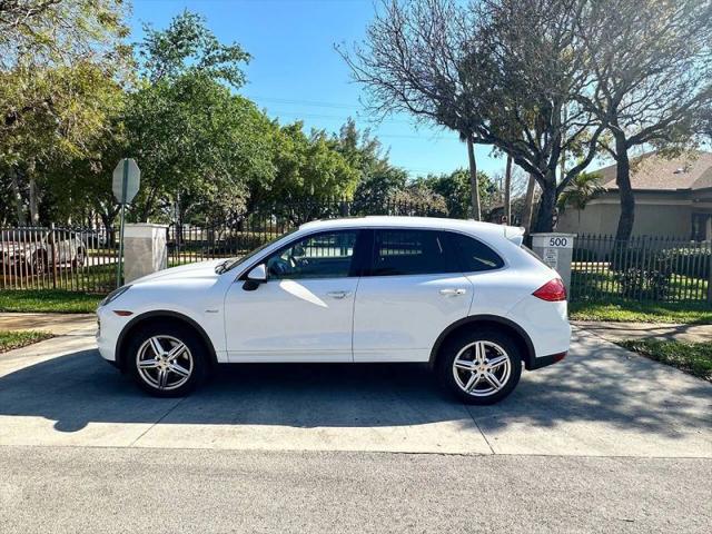 2014 Porsche Cayenne Diesel Platinum Edition