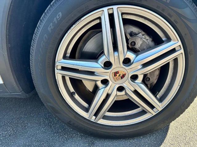 2014 Porsche Cayenne Diesel Platinum Edition