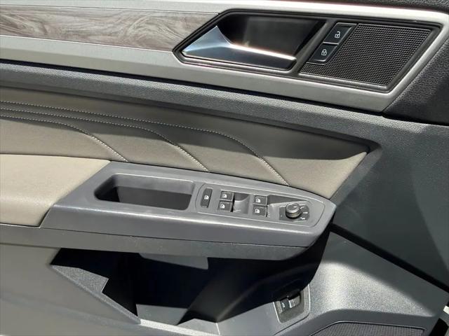 2021 Volkswagen Atlas Cross Sport 2.0T SE w/Technology
