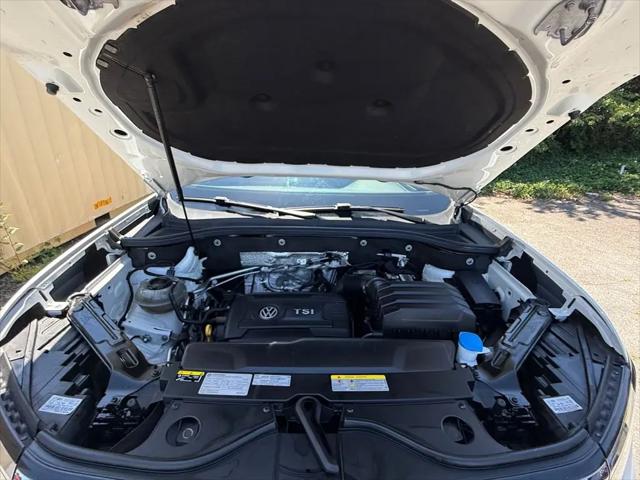 2021 Volkswagen Atlas Cross Sport 2.0T SE w/Technology