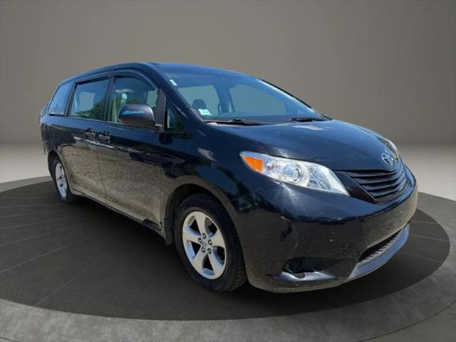 2017 Toyota Sienna L 7 Passenger