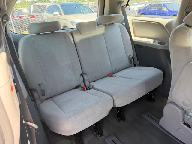 2017 Toyota Sienna L 7 Passenger