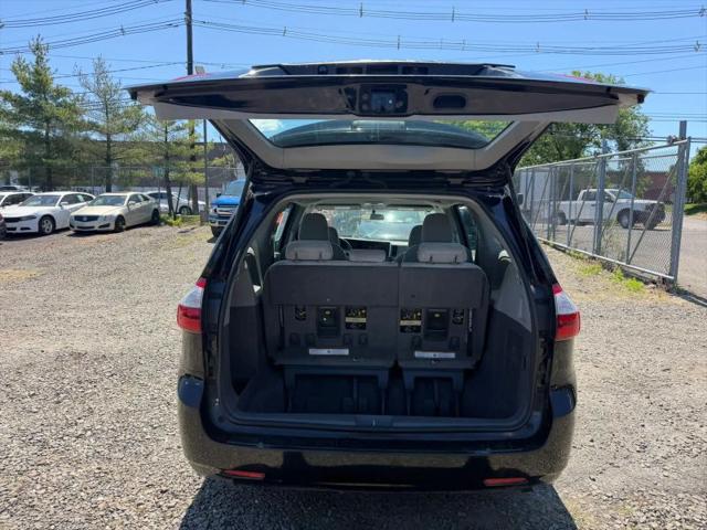 2017 Toyota Sienna L 7 Passenger